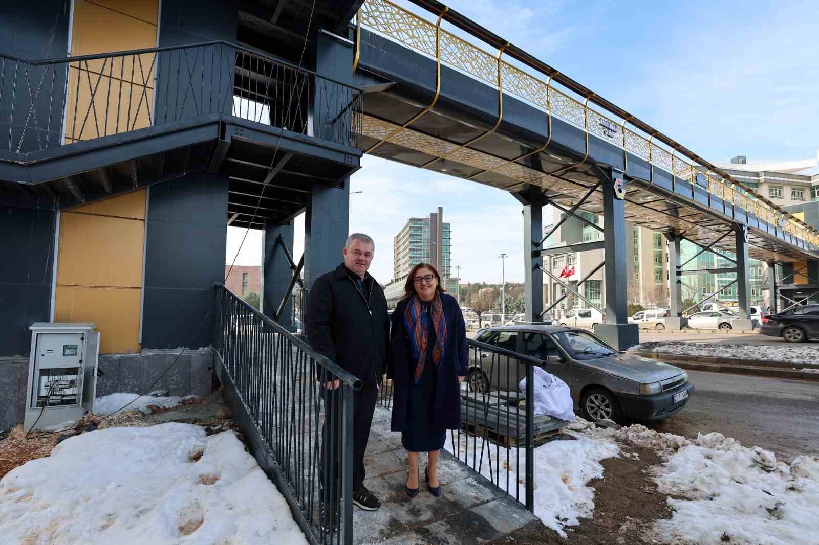 Gaziantep Büyükşehir, Abdülhadi Çelik üst geçidini hizmete açtı