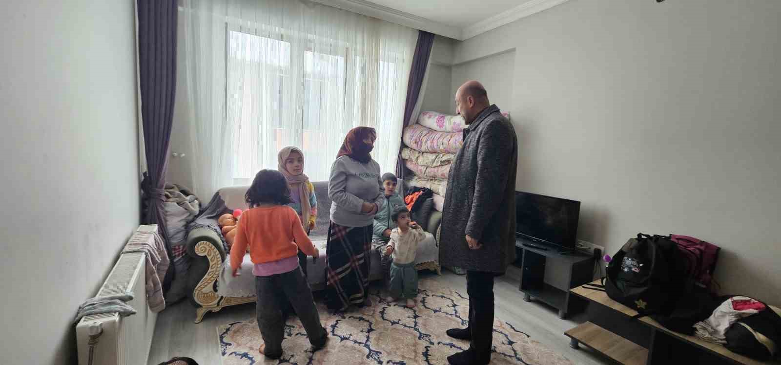 Hasköy’de 4 çocuklu anneye belediye ve kaymakamlık desteği