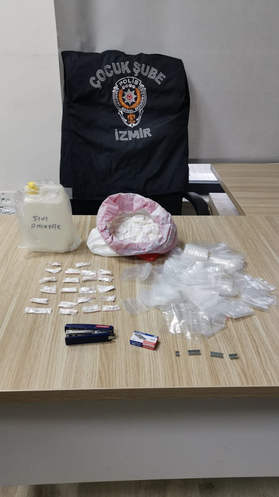 İzmir’de uyuşturucu operasyonu: 1 gözaltı