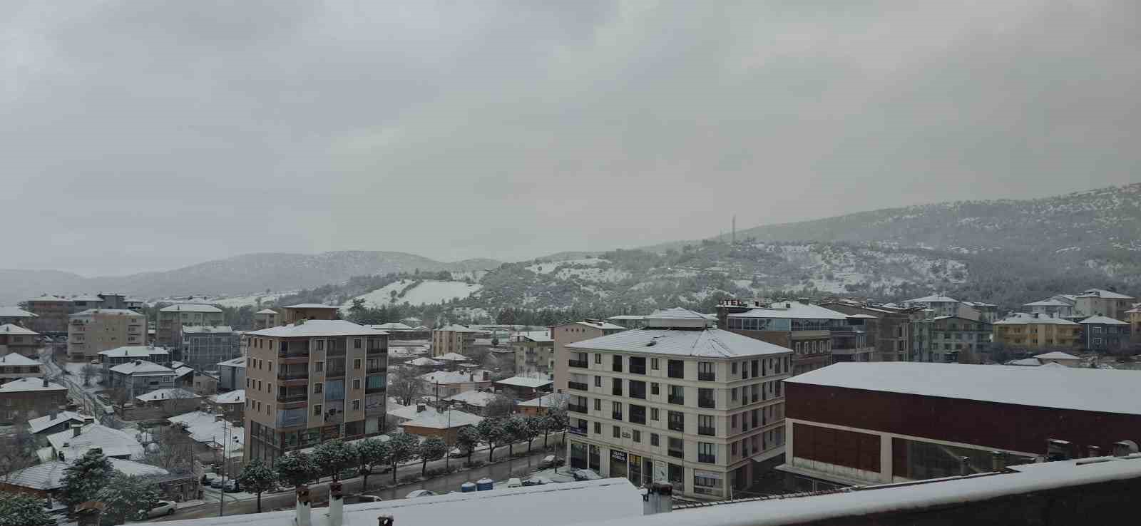 Kale beyaza büründü