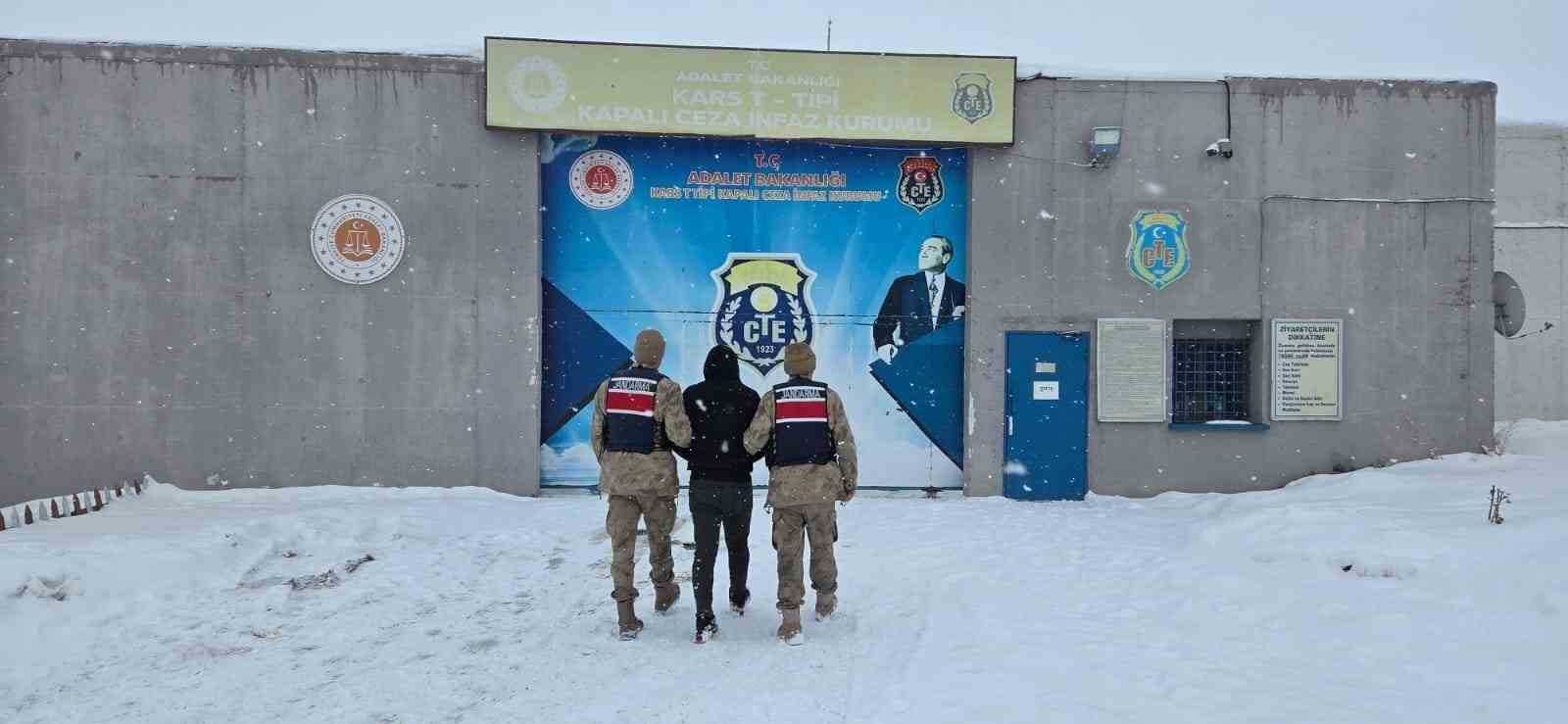 Kars’ta hapis cezası bulunan 3 kişi yakalandı