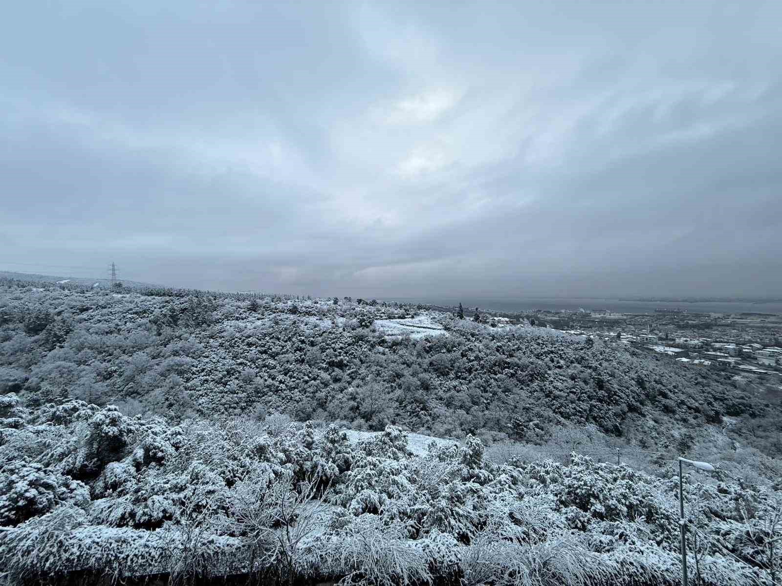 Kocaeli beyaza büründü