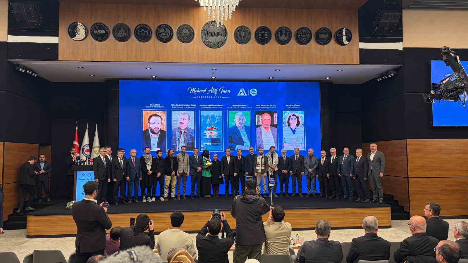 “Mehmet Akif İnan Ödülleri” sahiplerini buldu