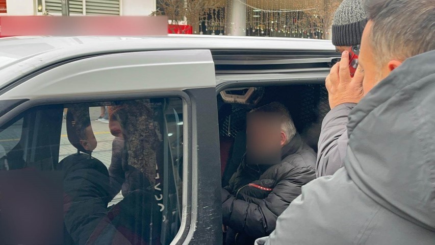 Sahte bilezikleri gerçek altınla takas etmek isteyen şüpheliye ev hapsi cezası verildi