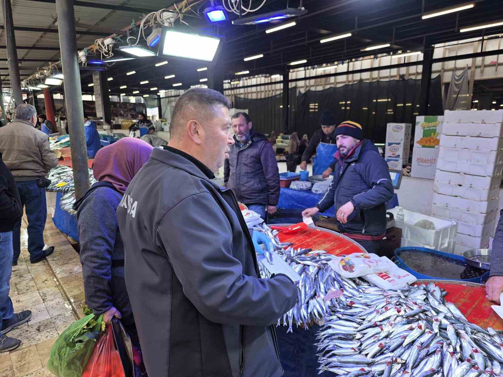 Sarıgöl’de su ürünleri satış yerleri denetlendi