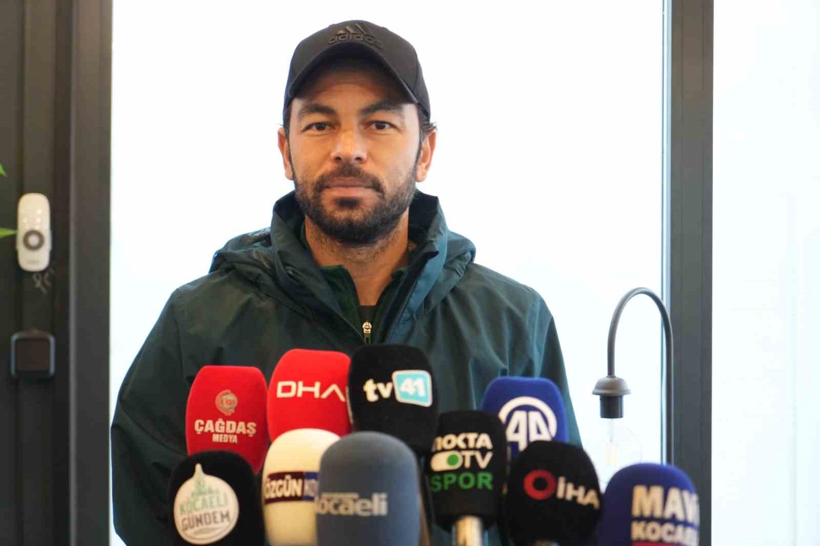 Selçuk İnan: “Şu an transfer yapmak zor gibi görünüyor”