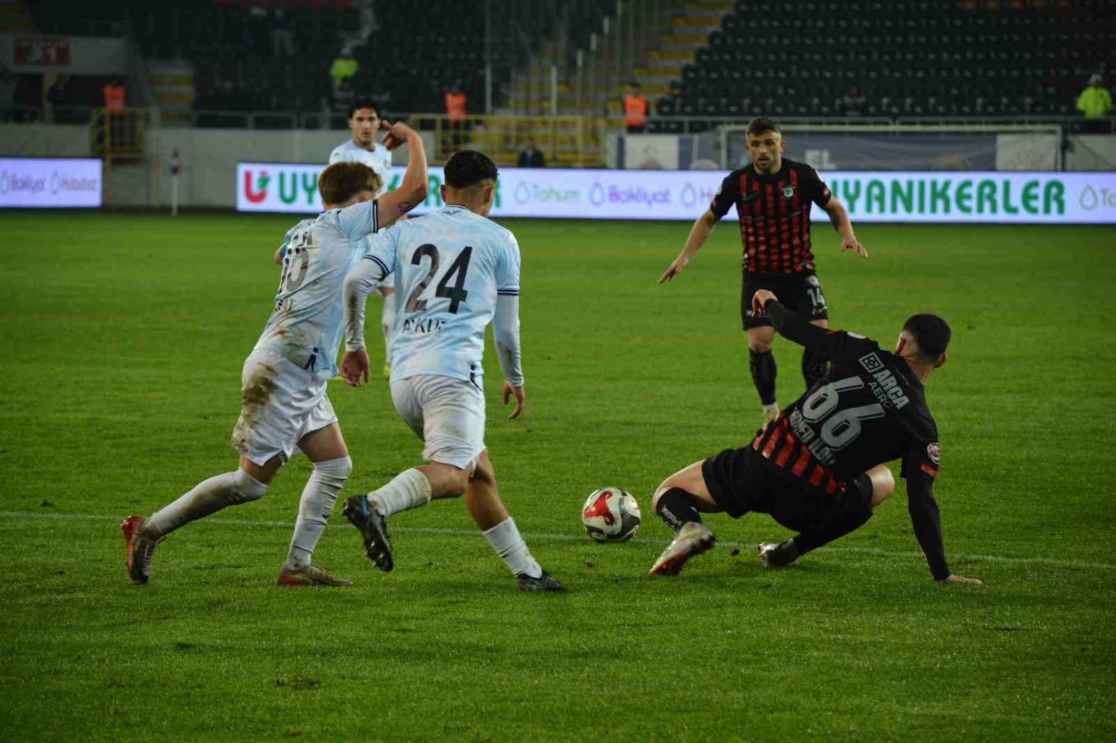 Trendyol 1. Lig: Çorum FK: 4 – Adana Demirspor: 1