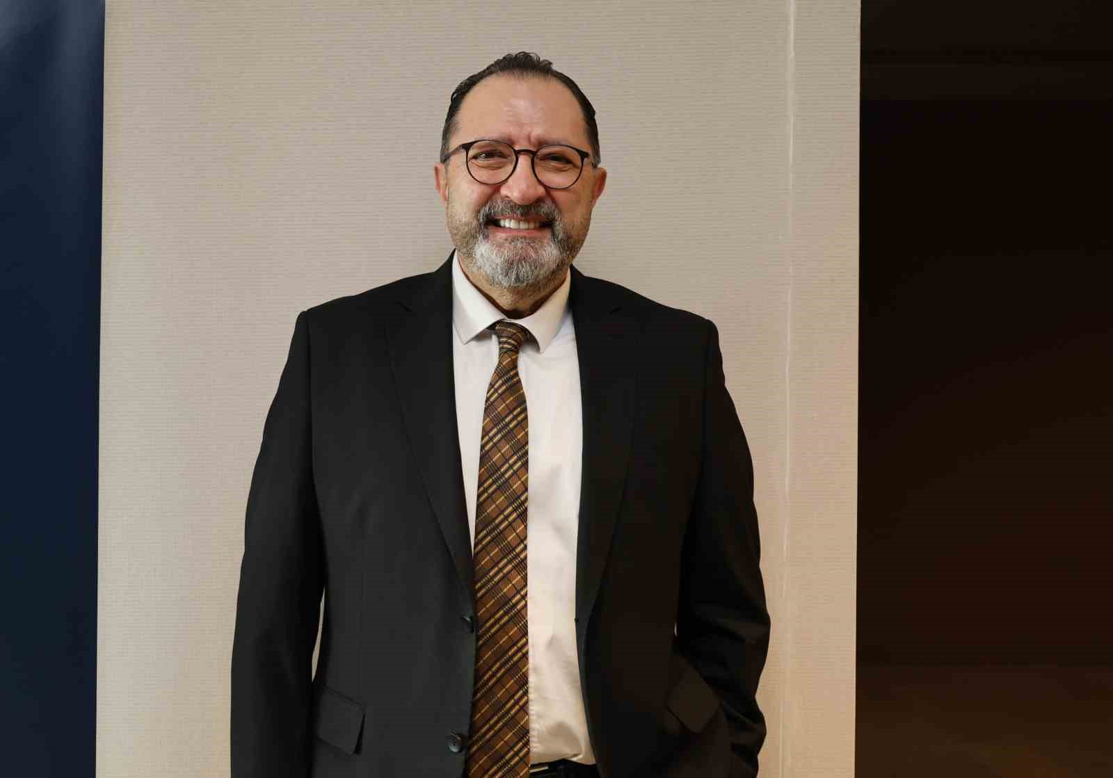 Üç haftayı geçen öksürük veremin habercisi olabilir