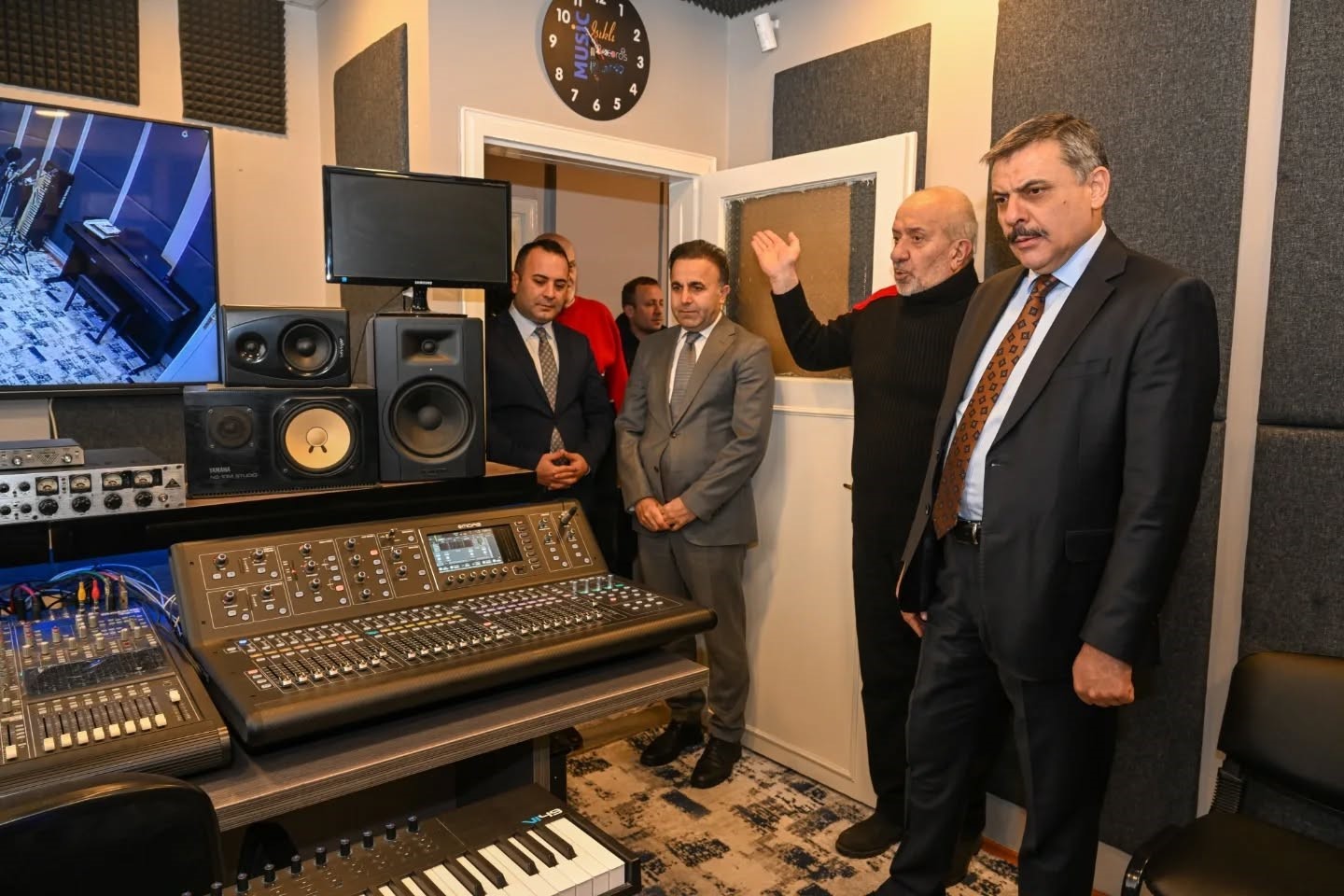 Vali Çiftçi’den “Dua” filmi yönetmenine ziyaret