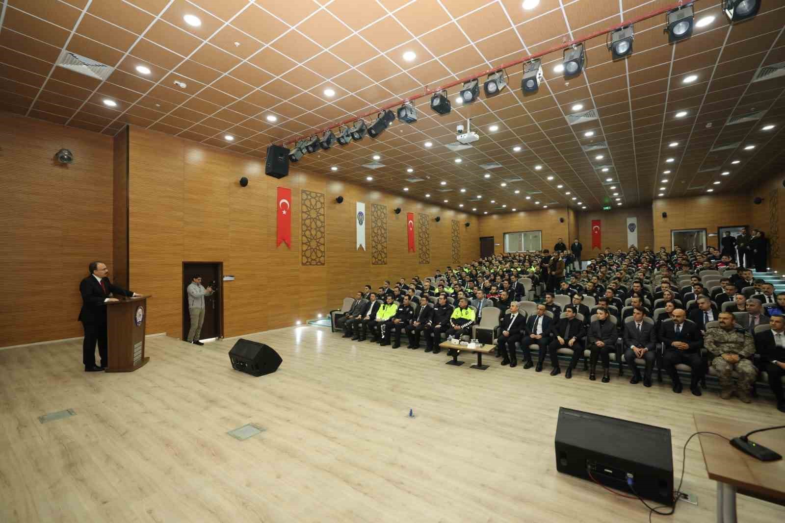 Vali Kızılkaya: “Emniyet teşkilatımız, Siirt’in huzurunun en güçlü teminatıdır”