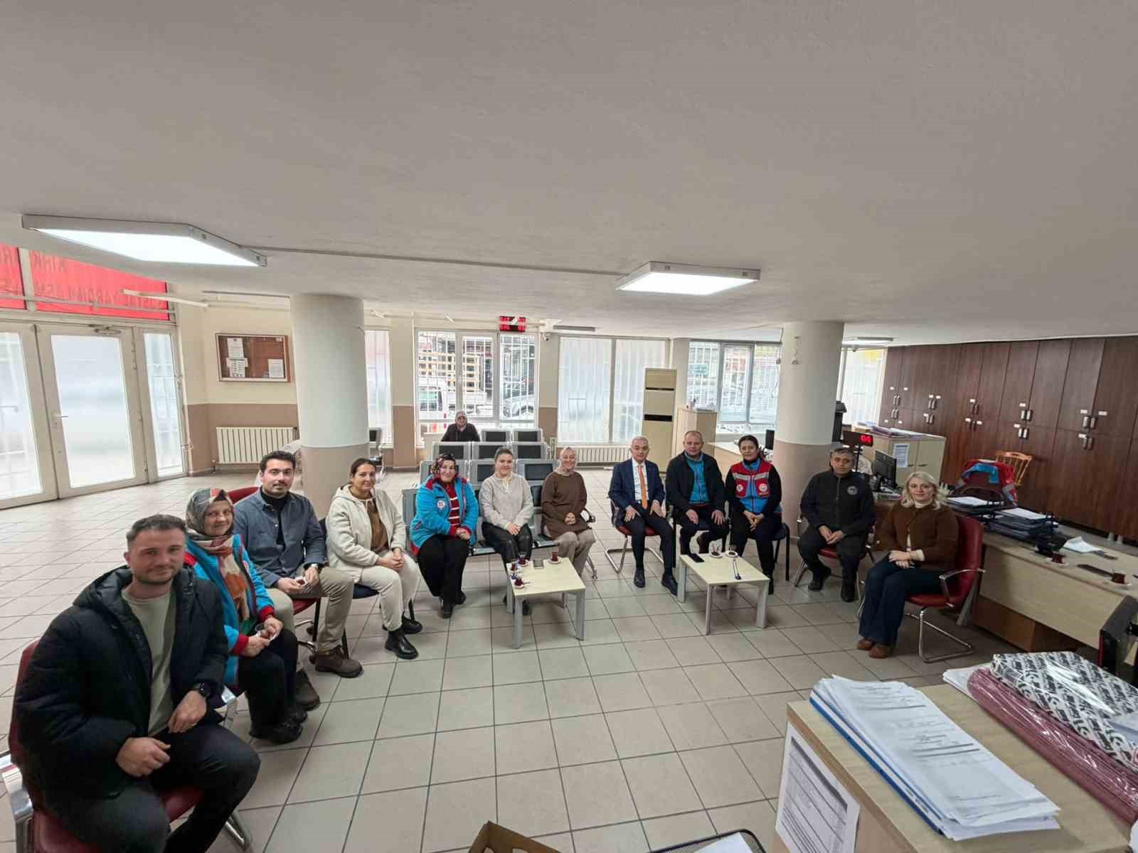 Vali Turan: “İhtiyaç sahiplerine zamanında ulaştırılan yardımlar toplumsal dayanışmayı güçlendirir”