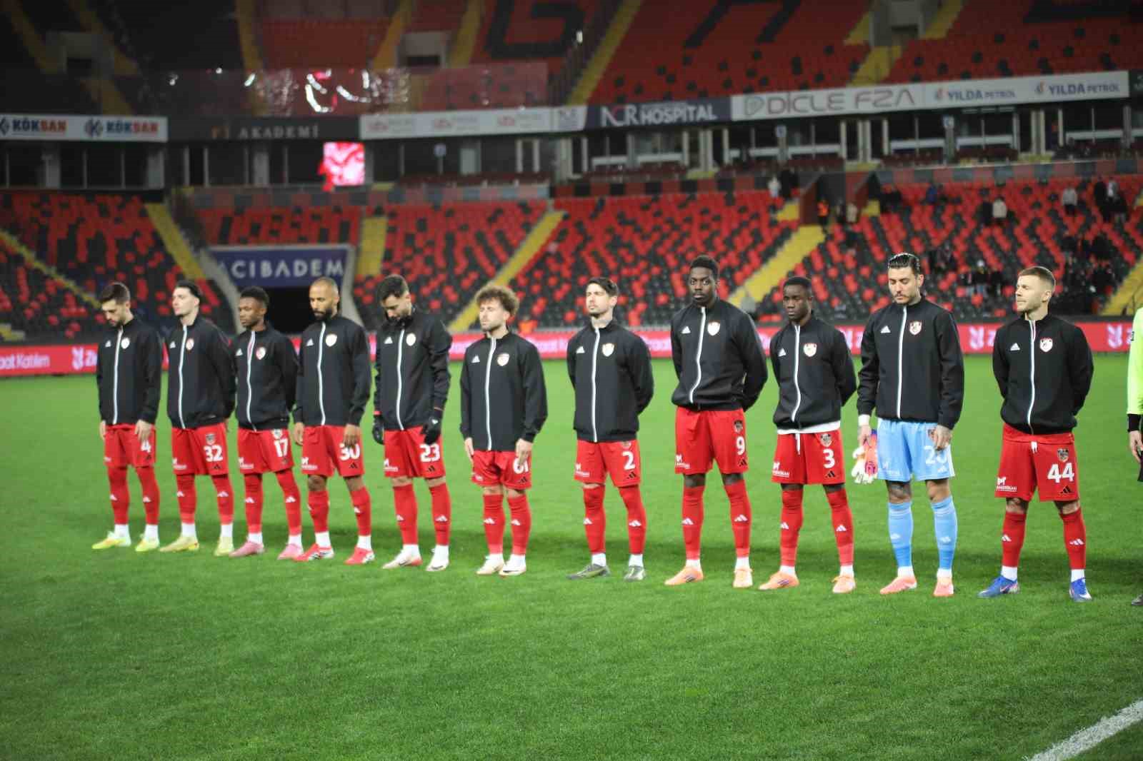 Ziraat Türkiye Kupası: Gaziantep FK: 0 – Kocaelispor: 0 (İlk yarı)